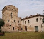 27537_128926320474518_3957_n