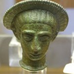 Piccola_testa_di_Etrusco_in_bronzo