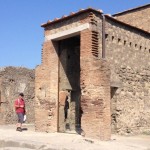 Cave Canem Casa Poeta Tragico 2